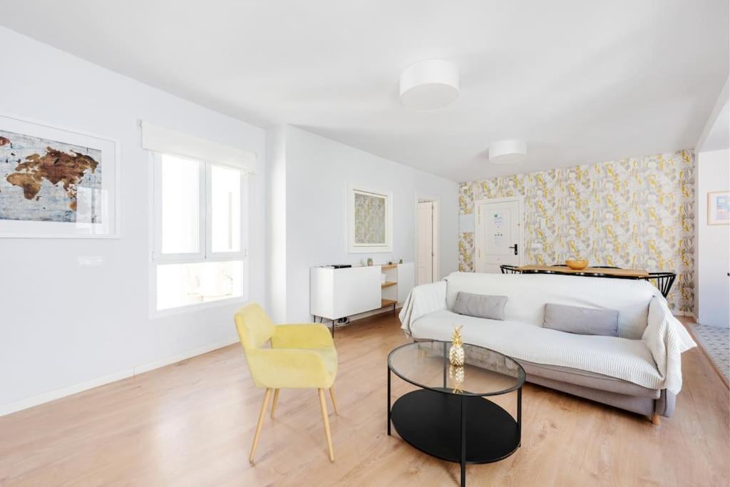 Grand T4 Andalou En Plein Centre De Malaga Ideal Familles Exterior photo